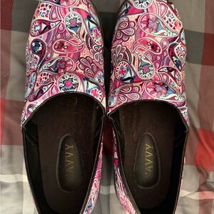 Savvy Pink and Blue Paisley Mules